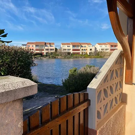 Charmante T2 Avec Terrasse, Clim En Option, Parking Privé, Proche Et Commerces - Fr-1-81-279